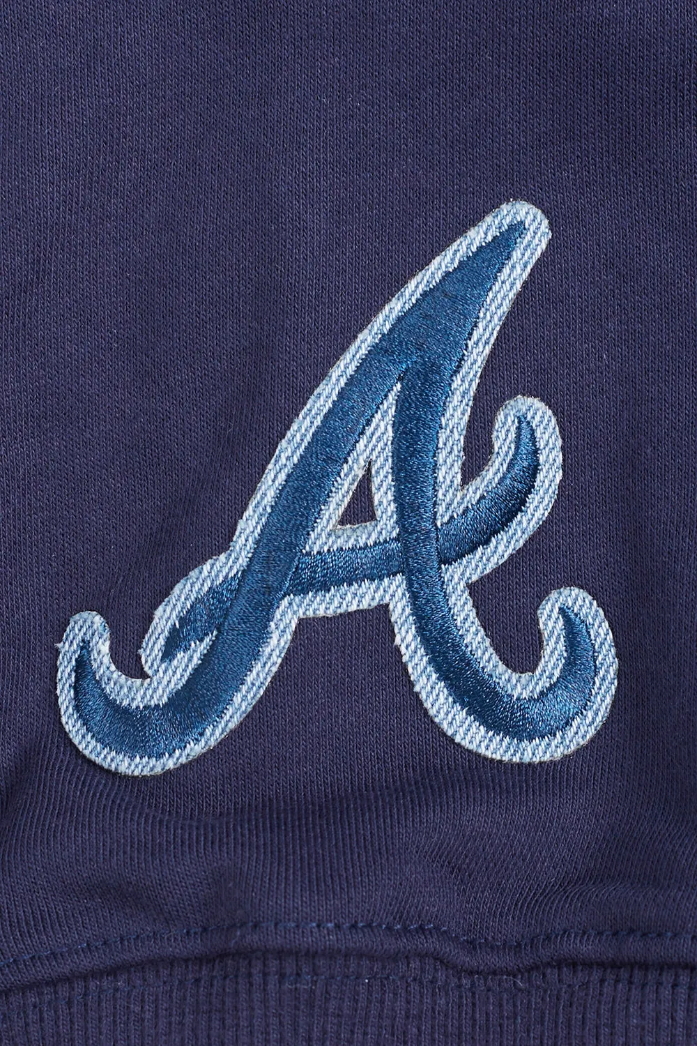 MLB ATLANTA BRAVES VARSITY BLUES WOMEN'S CREWNECK (MIDNIGHT NAVY)