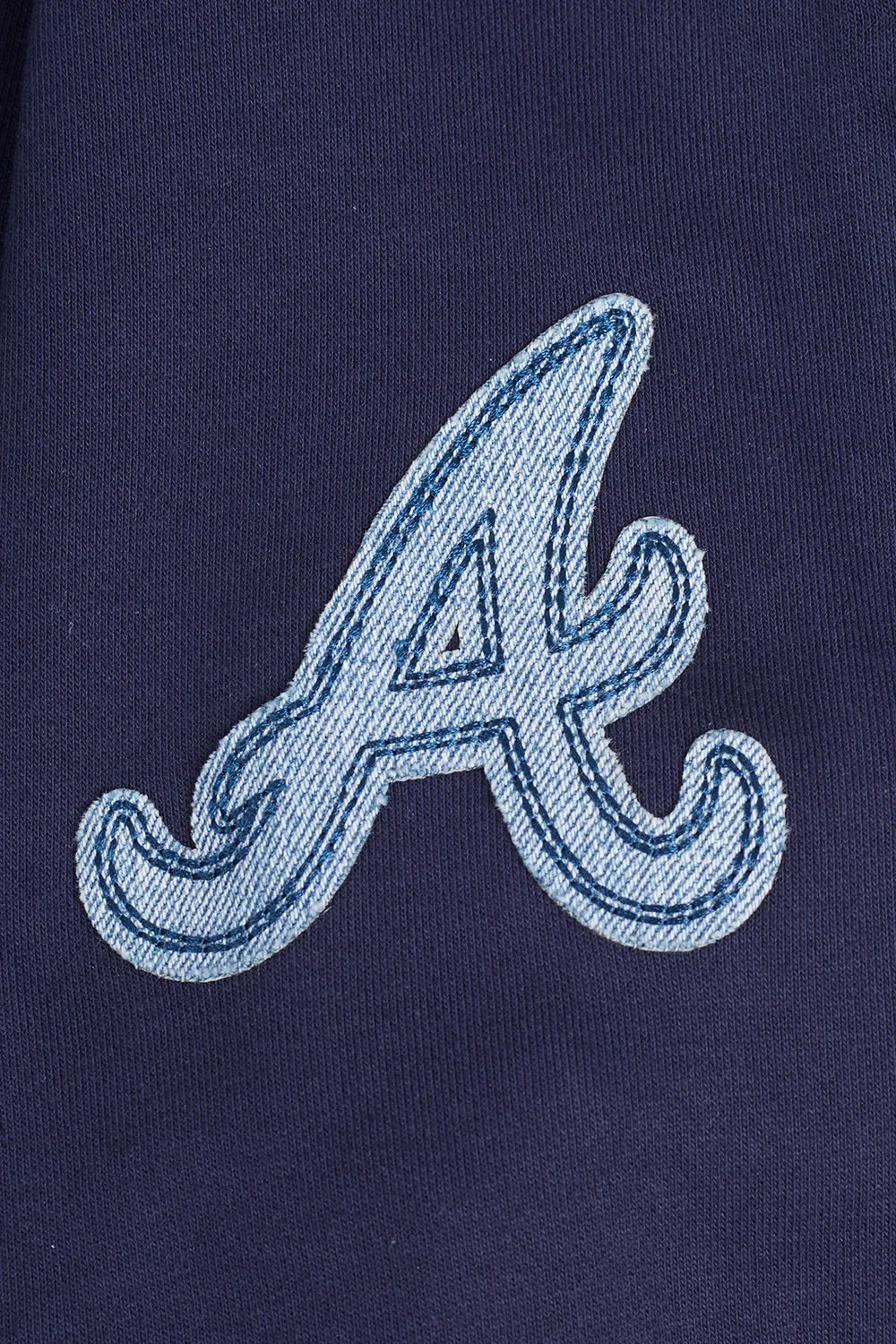 MLB ATLANTA BRAVES VARSITY BLUES WOMEN'S CREWNECK (MIDNIGHT NAVY)